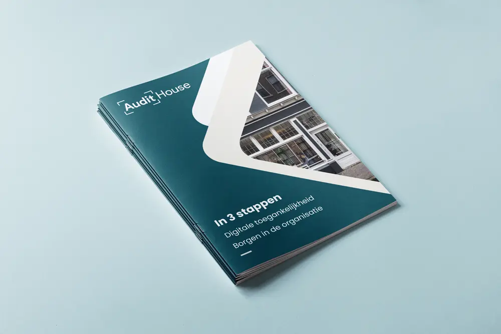 Mockup whitepaper ‘In 3 stappen digitale toegankelijkheid borgen in de organisatie’.